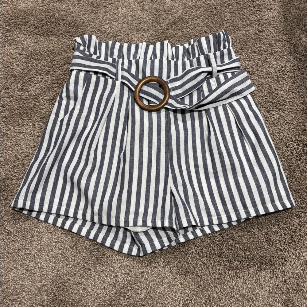 Altar’d State Paper bag Blue and White Shorts Size Small